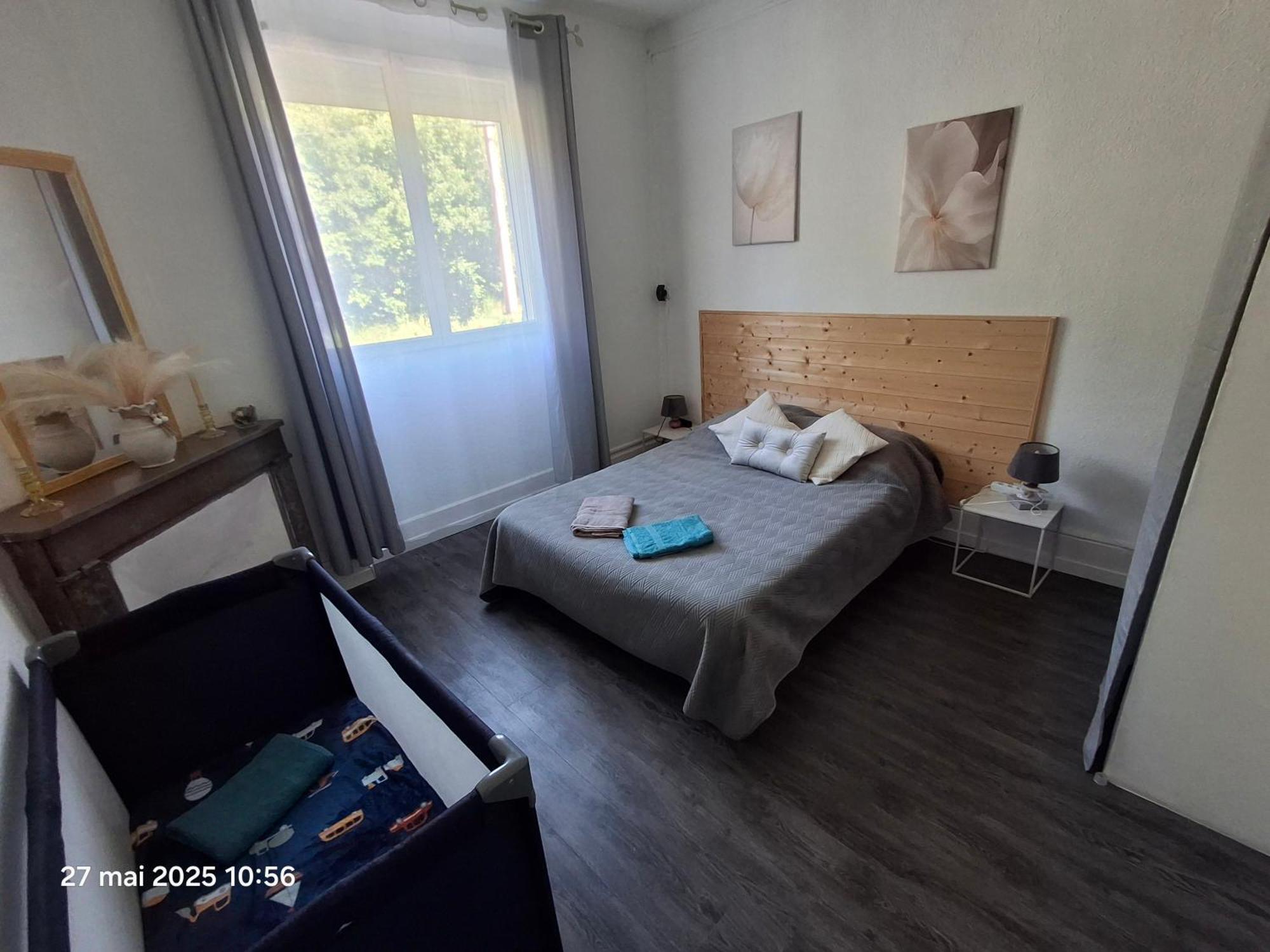 1er étage Appartement 2ch avec parking à Lurs Extérieur photo